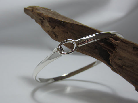 Fine hook sterling silver bangle 925 Canterbury