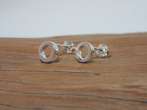 sterling silver circle studs 925 Canterbury