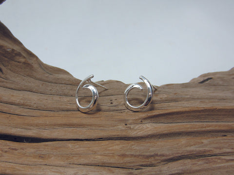 simple sterling silver curl studs 925 Silver Canterbury
